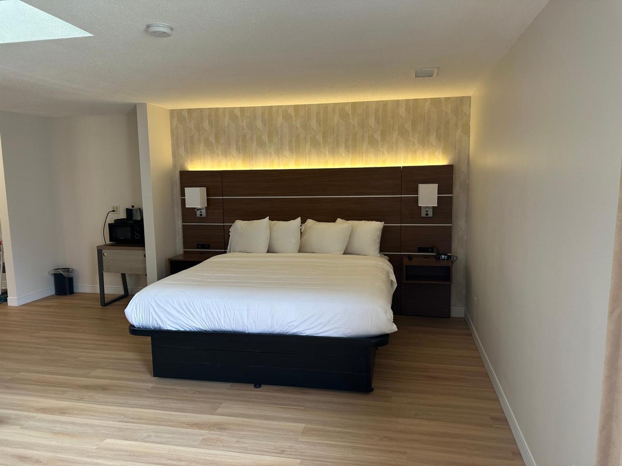 Baldwin Inn And Suites 西斯普林菲尔德 外观 照片